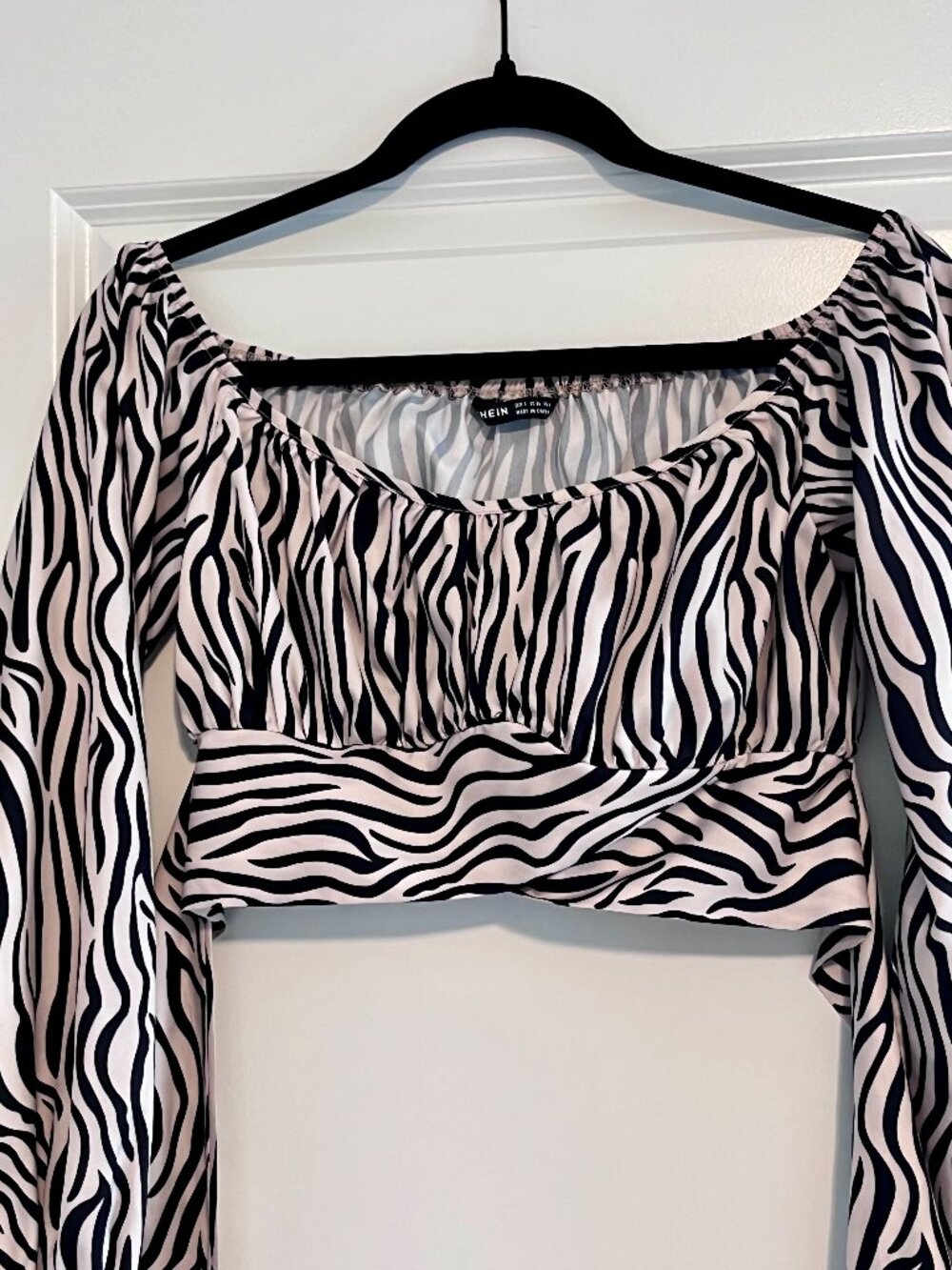 SHEIN Zebra-print Long-sleeve Crop Top